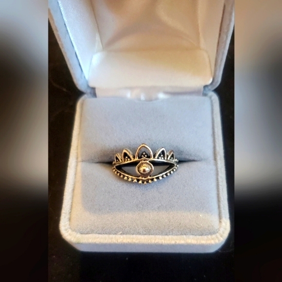 💚5/$25 Silver Tone Evil Eye Boho Design Ring Size 6 - Picture 2 of 3